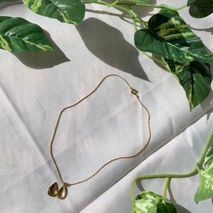 💧 Teardrop Locket 💧